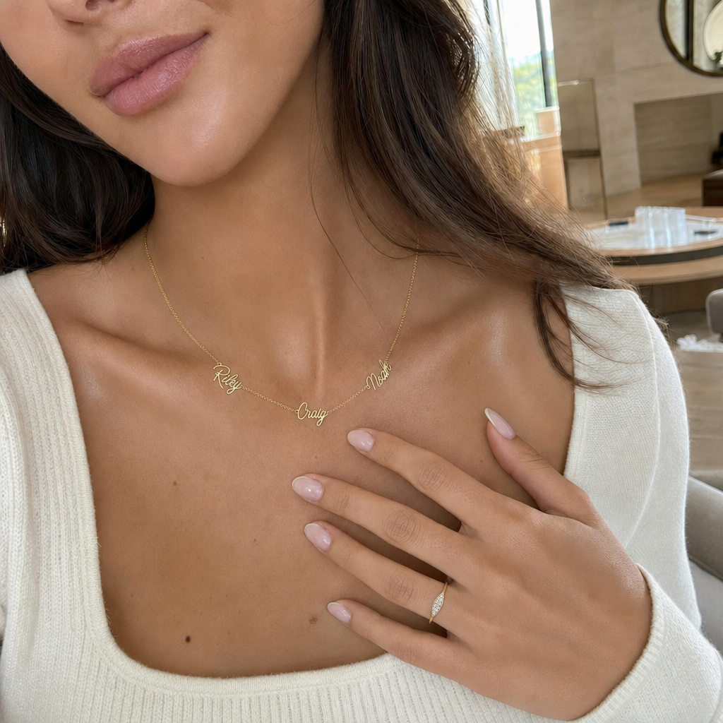 AVELÉ™ Multi-Name Necklace.